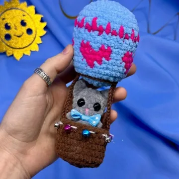 Котенок на воздушном шаре