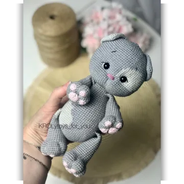 Котенок с пятнышком