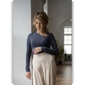 Лонгслив/топ с вырезами Mikaela B. Размер 40-52. Рост 162-166