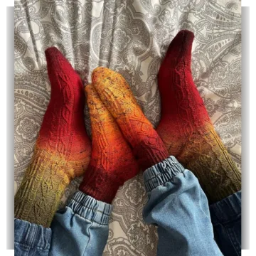 Носки Rune socks - pandami_knit
