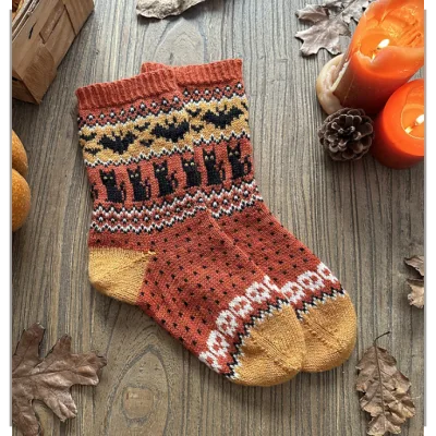 Носки Spooky season socks - Renarde Endormie