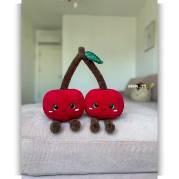 Подушка Вишня