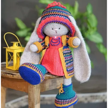 Разноцветный наряд для зайки