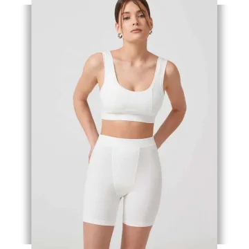 Шорты Coton. ОБ 94. Рост 161-166. ПГ- 3
