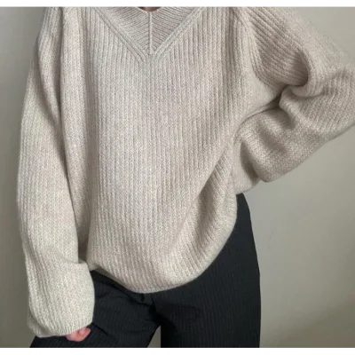 Свитер Chantal с V-образным вырезом - Morecaknit