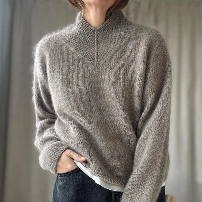 Свитер с высокой V горловиной спицами сверху High V Loop Sweater - Other Loops