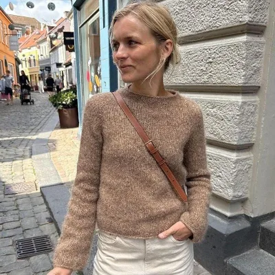 Свитер вязаный спицами сверху вниз без швов Ivy Sweater - PetiteKnit