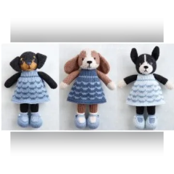 Вязаная спицами собака Dog in a dress