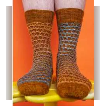 Вязаные цветные носки Slippy V Socks - Susanne Müller