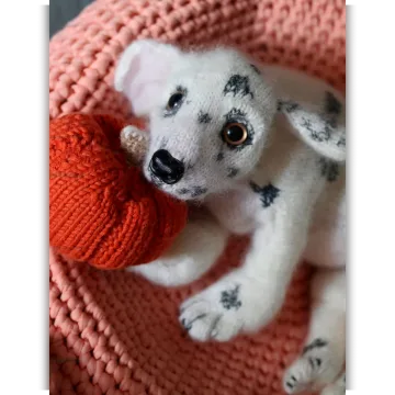 Вязаный спицами щенок далматинца Dalmatian Puppy - Claire Garland