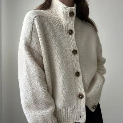 Жакет спицами Lakes Jacket — базовый вязаный жакет на пуговицах - Hailey Smedley