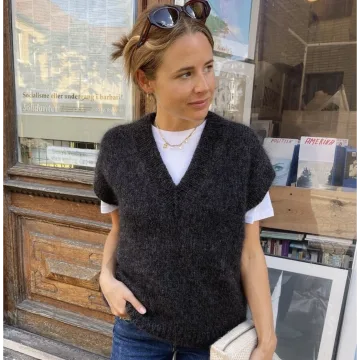 Жилет Weekend Slipover V-neck - PetiteKnit
